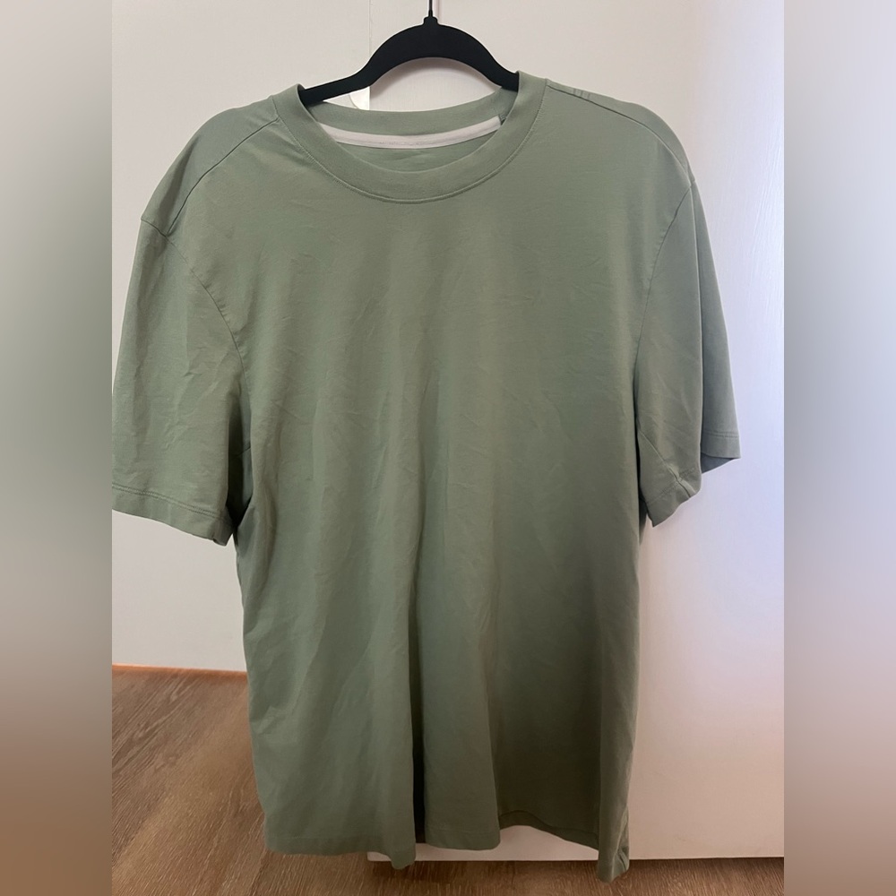 Men’s Lululemon Tee